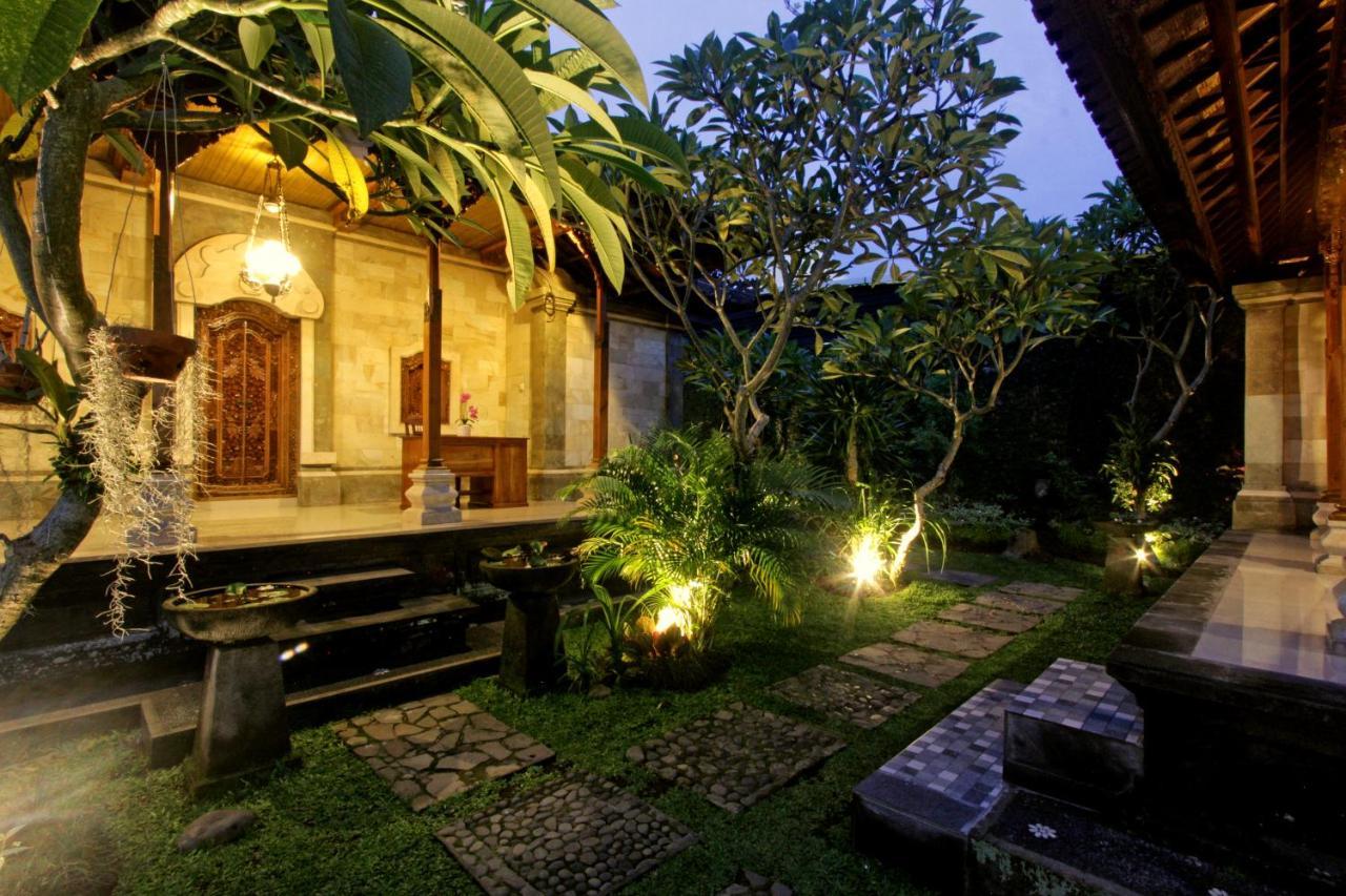 Sari House Ubud - Balinese Style Homestay Exterior foto