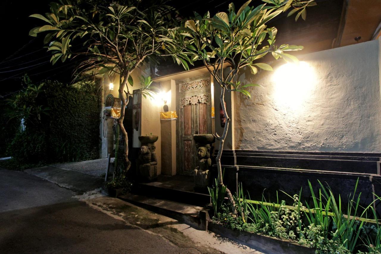 Sari House Ubud - Balinese Style Homestay Exterior foto