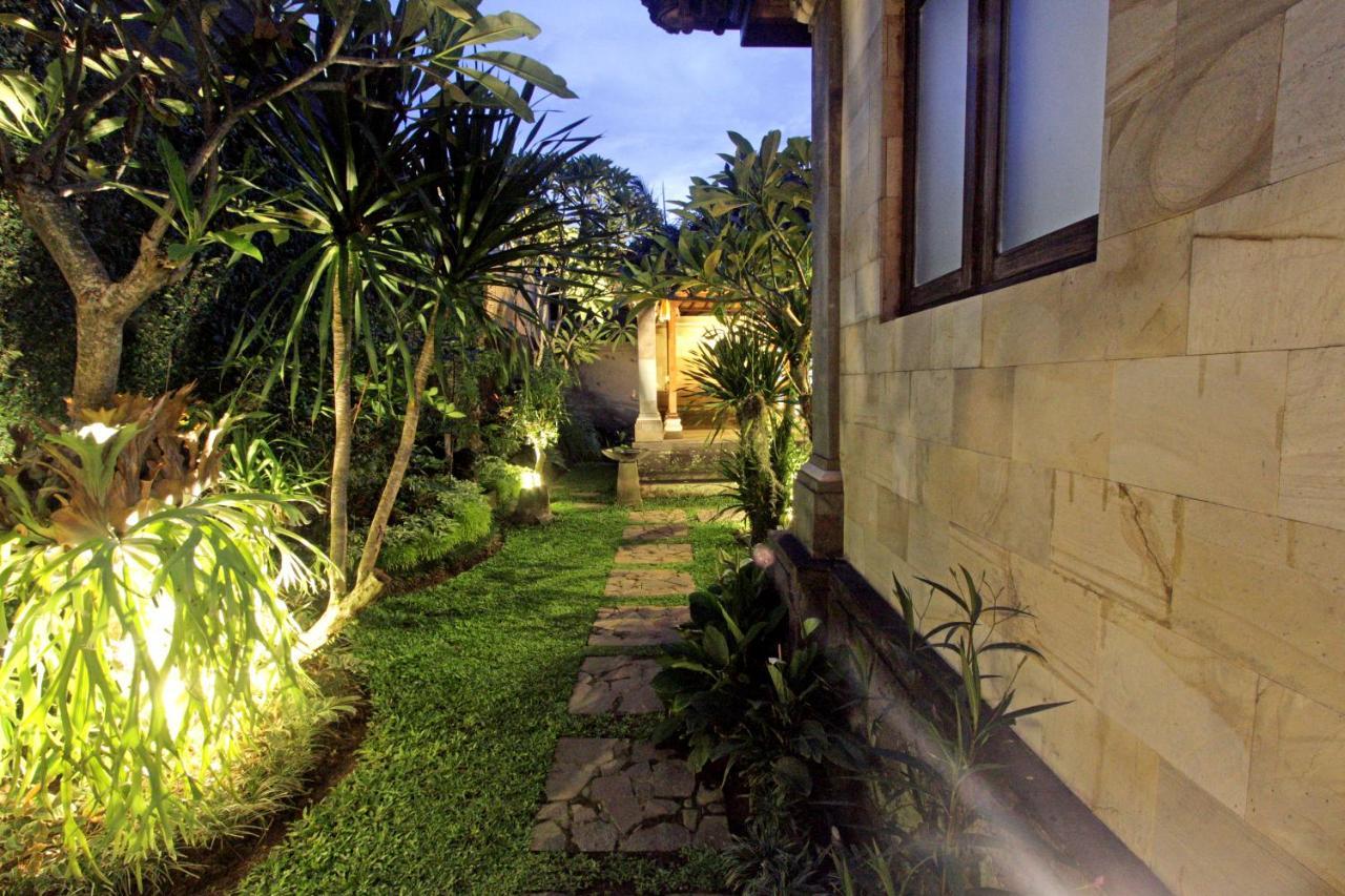 Sari House Ubud - Balinese Style Homestay Exterior foto
