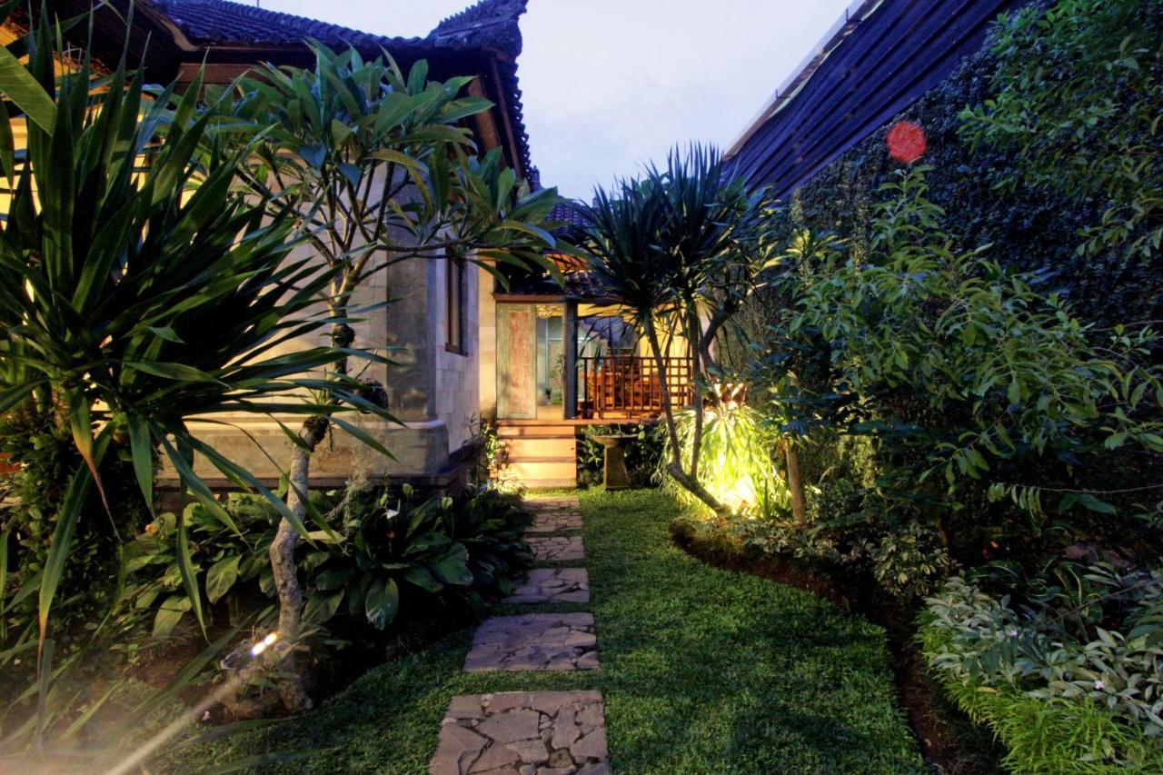 Sari House Ubud - Balinese Style Homestay Exterior foto